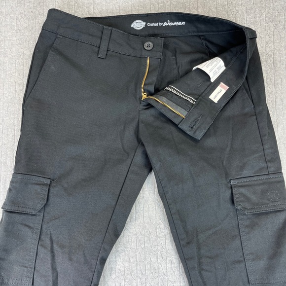 Dickies Crafted for Women Black Straight Leg Cargo Work Pants Size (30X31)4R - Picture 1 of 11